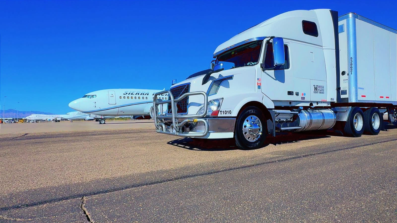TNT truck